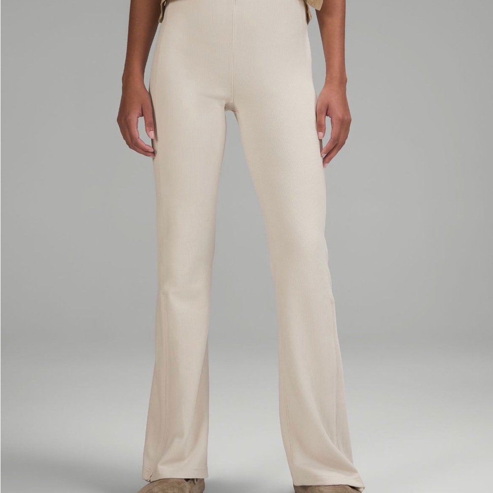 Lululemon Softstreme Ribbed Zip Flared pant 32.5”